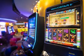 Dealer live dan streaming video Dragon Tiger